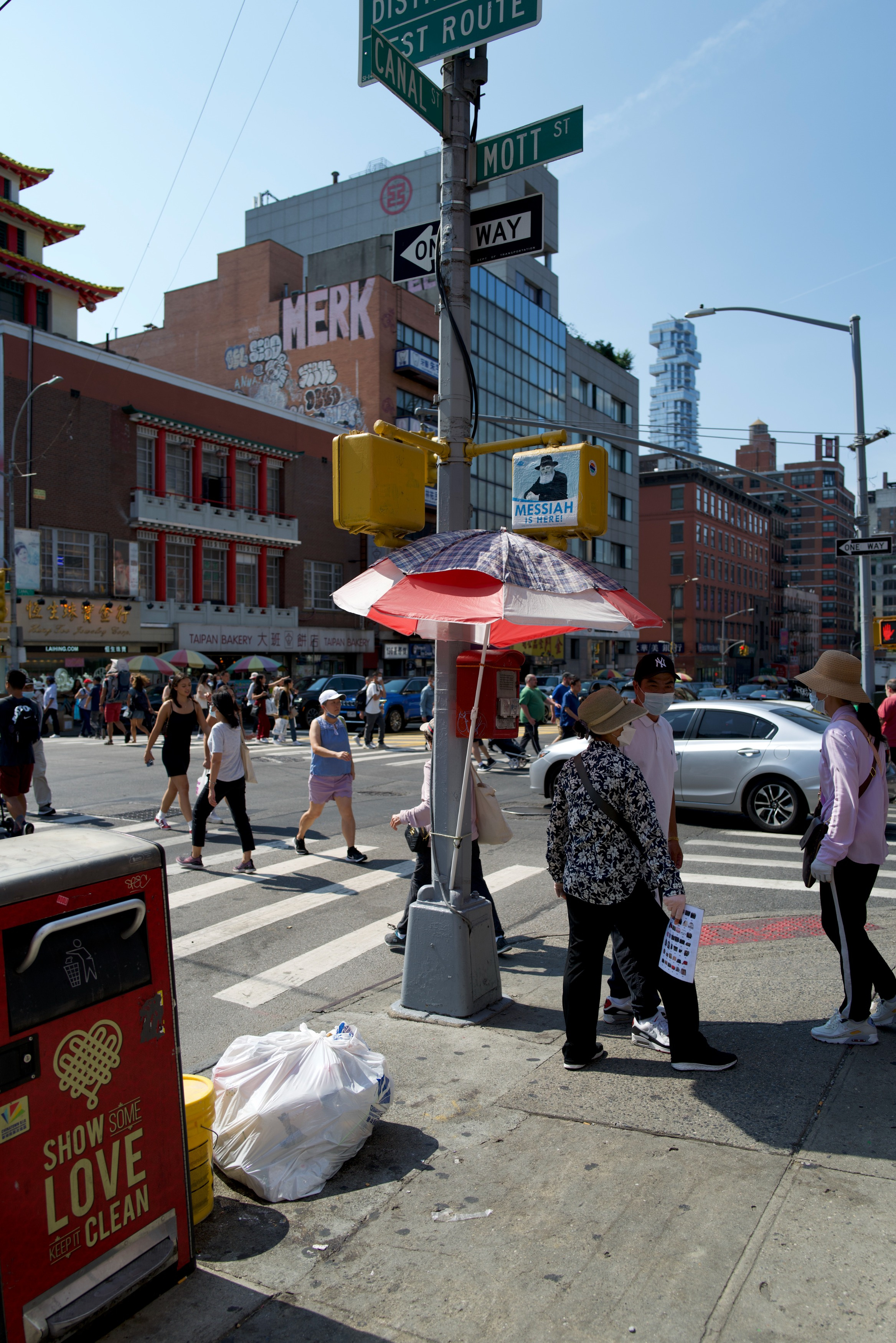 68929611-8b39-4f07-abe3-36d4f942341f